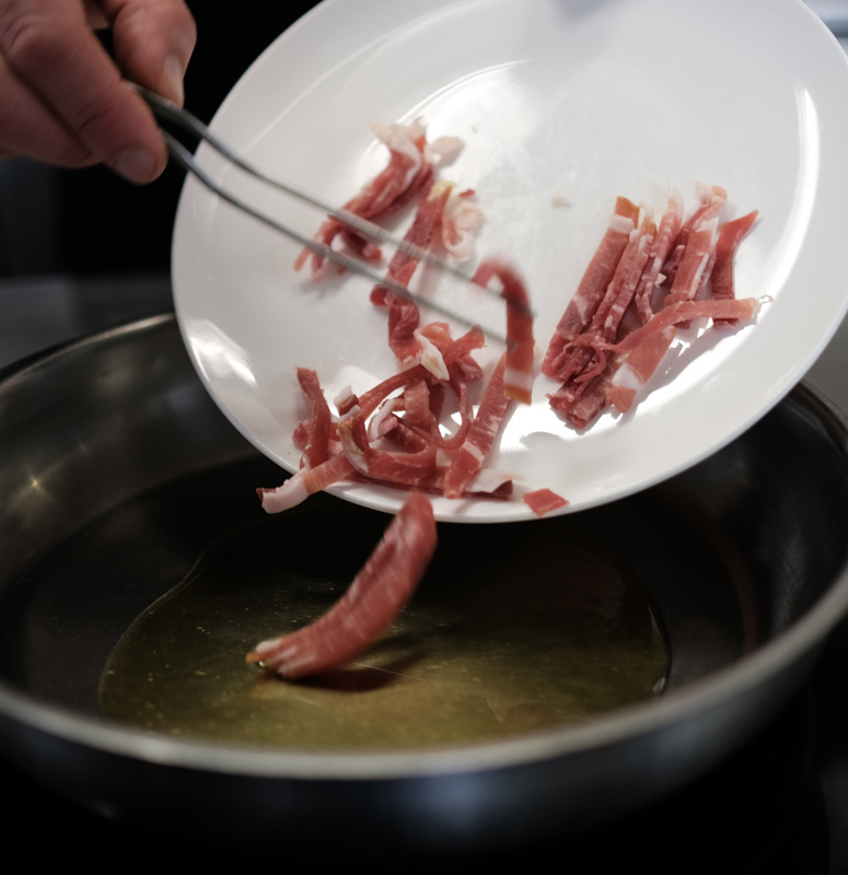 lavorazione prosciutto crudo